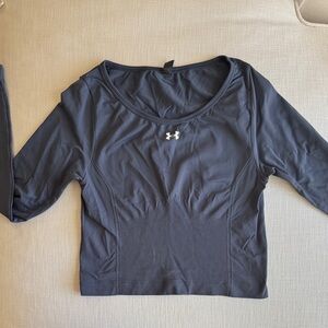 Under Armour Women's Dark Gray Long Sleeve Top